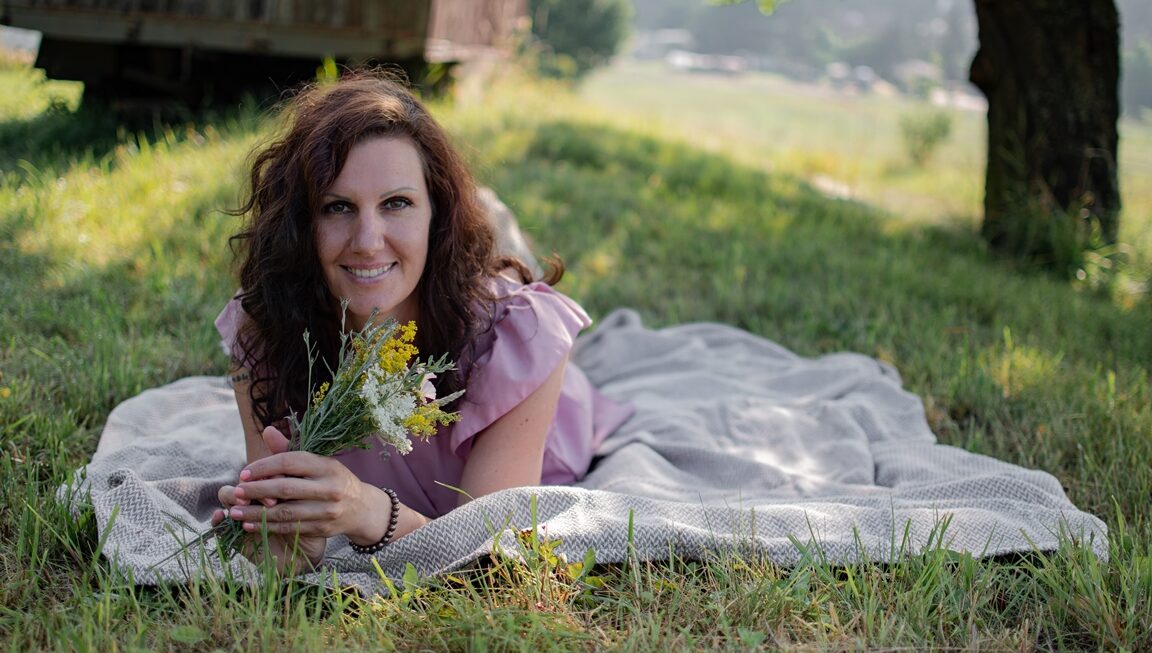 monika poledníková, masáže rakovník, rehabilitace rakovník, fytoterapie, bylinky, byliny