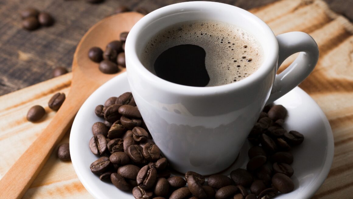 Káva pro chuť, zdraví, ale i proti bolestem